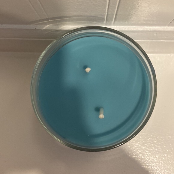 Yankee ‘Catching Rays’ 🪸🐚 candle 🕯️ - Picture 2 of 3